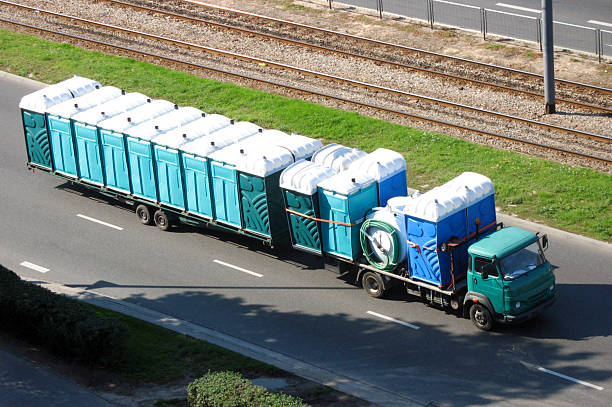 Best Porta potty delivery and setup  in Lytle, TX